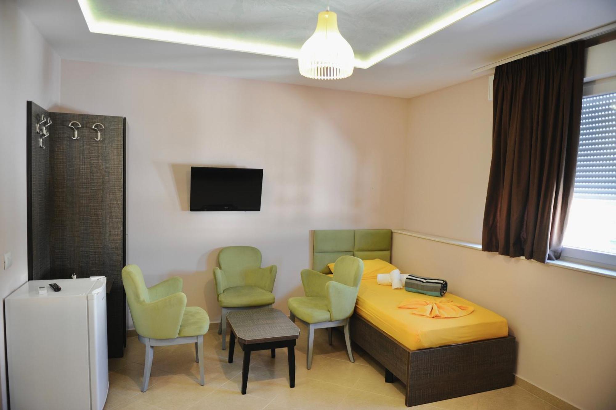 Hotel Fish Land Plazhi San Pietro Eksteriør bilde
